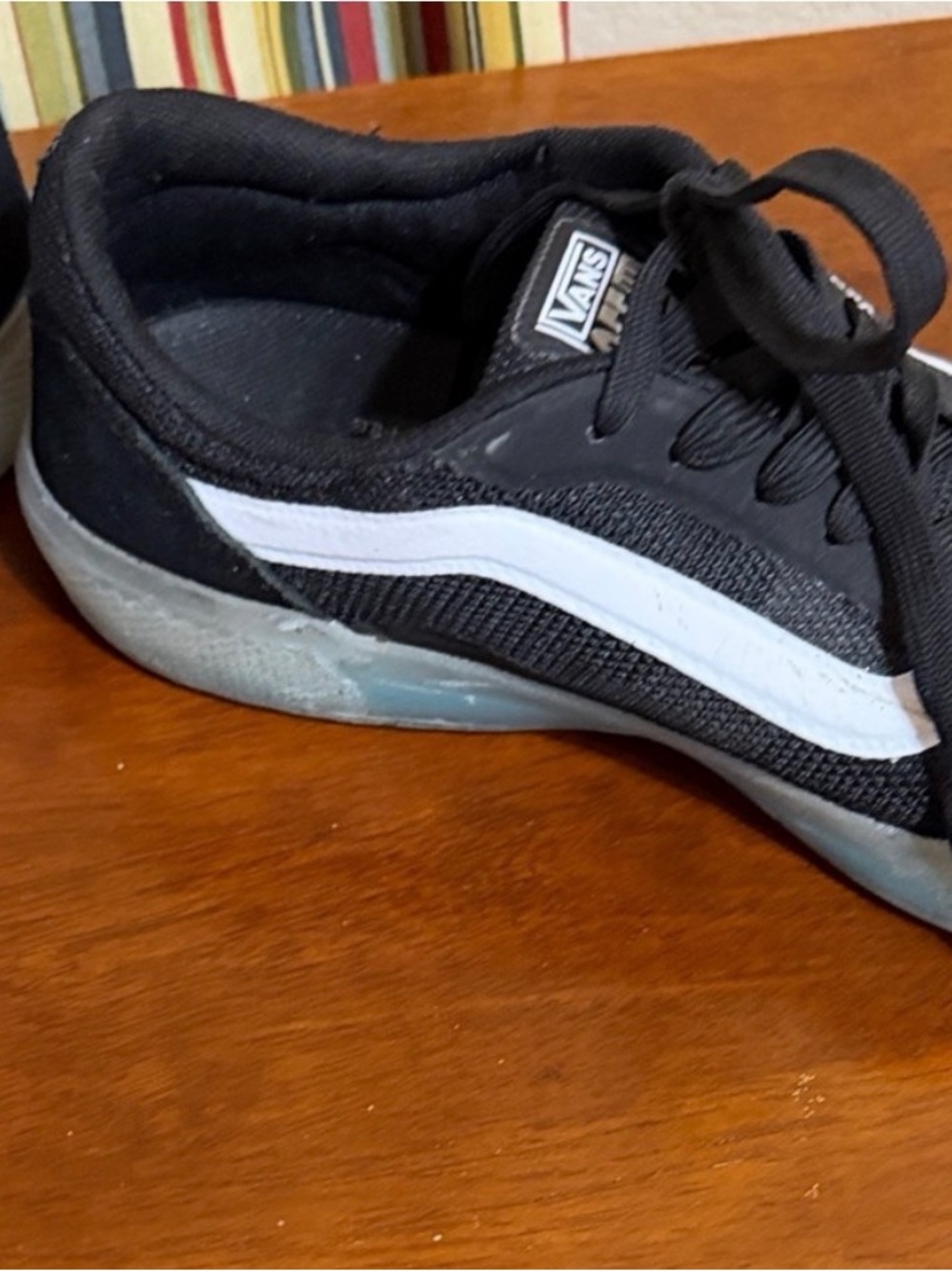 Rare Men’s Vans Men's A.V.E. Size 8 Classic Black and White Skateboarding Show - Picture 12 of 13